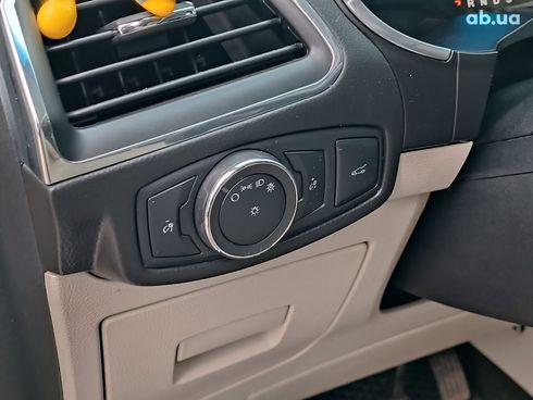 Ford Edge 2017 бежевый - фото 24