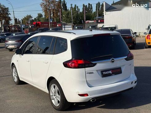 Opel Zafira 2015 - фото 9