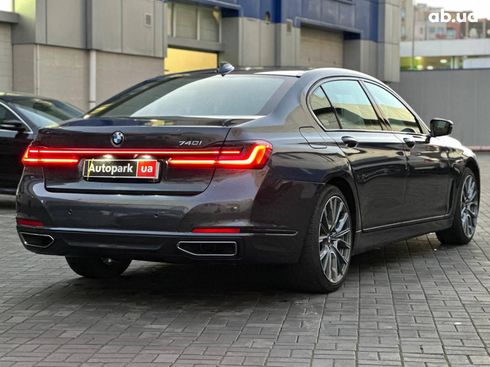 BMW 7 серия 2019 синий - фото 7