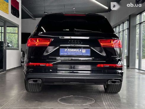 Audi Q7 2017 - фото 13