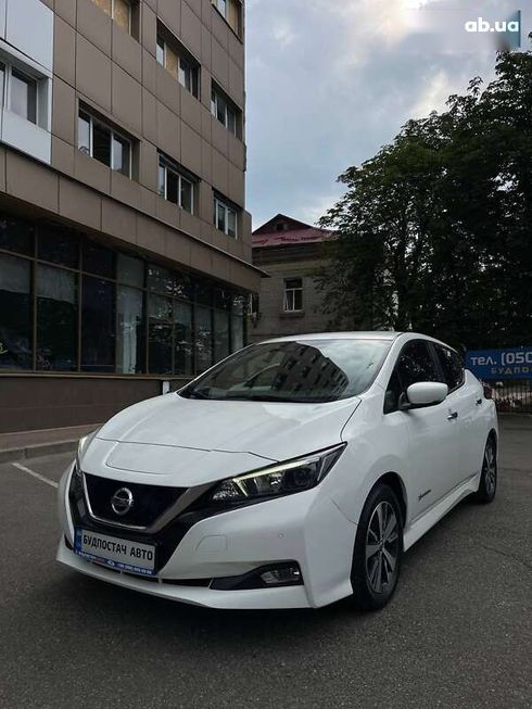 Nissan Leaf 2018 - фото 9