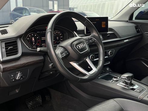 Audi Q5 2018 синий - фото 21