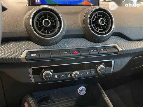 Audi Q2L e-tron 2021 - фото 15