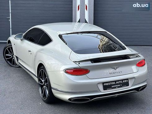 Bentley Continental GT 2018 - фото 28