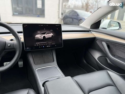 Tesla Model 3 2022 - фото 28