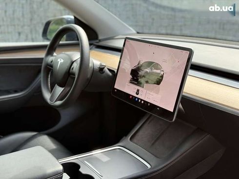 Tesla Model Y 2022 - фото 19