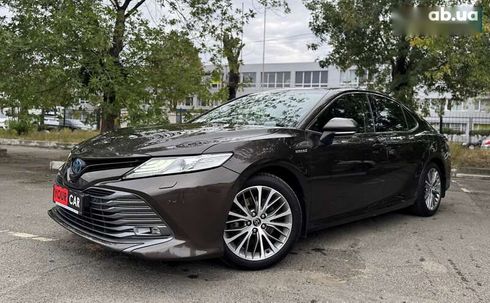 Toyota Camry 2019 - фото 12