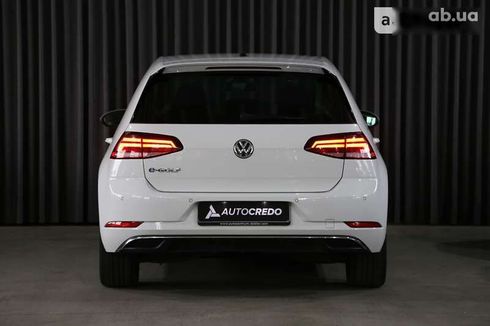 Volkswagen e-Golf 2020 - фото 5