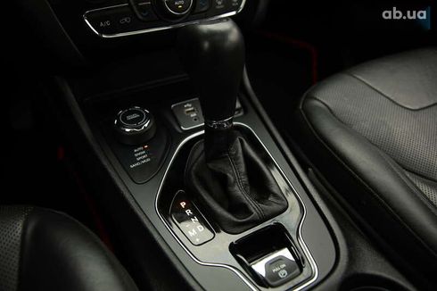 Jeep Cherokee 2018 - фото 20