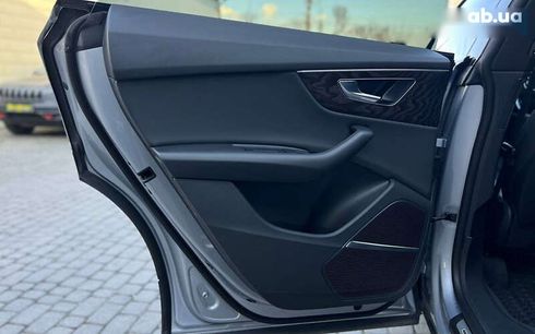 Audi Q8 2020 - фото 27