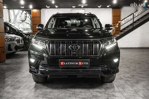 Toyota Land Cruiser Prado 2022 - фото 11