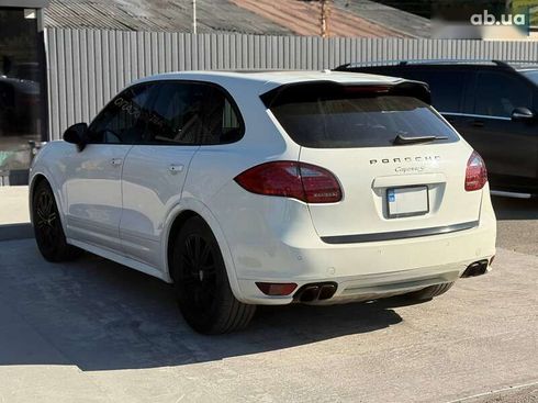 Porsche Cayenne 2011 - фото 6