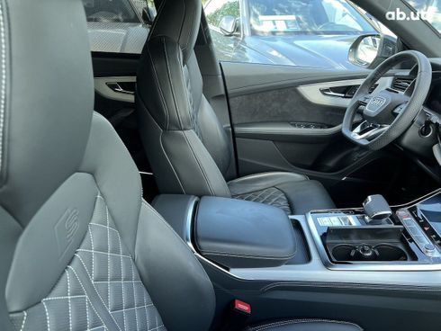 Audi SQ8 2021 - фото 31