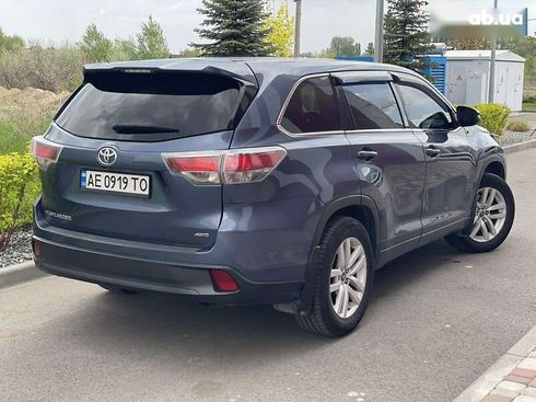 Toyota Highlander 2015 - фото 4