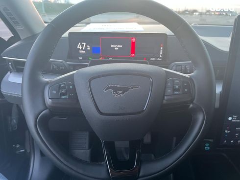 Ford Mustang Mach-E 2023 черный - фото 26