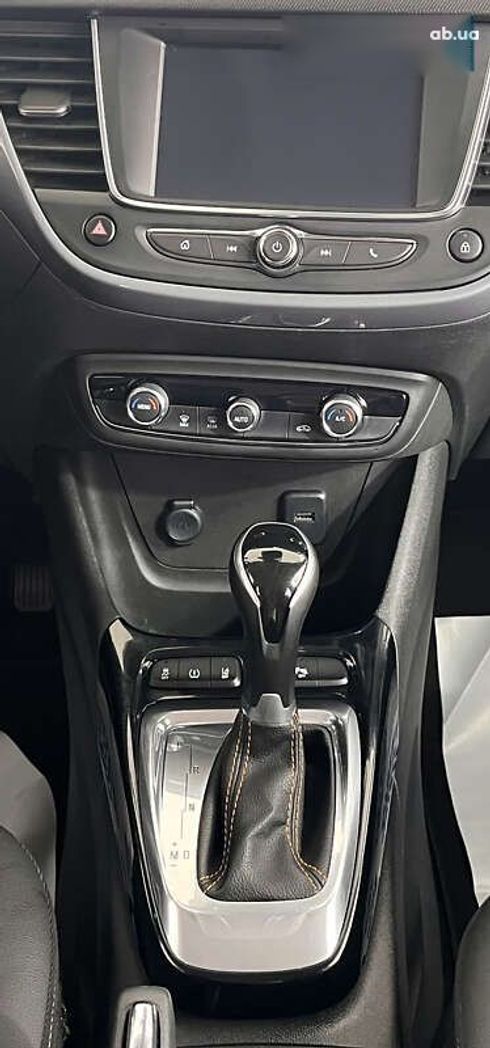 Opel Crossland X 2020 - фото 20