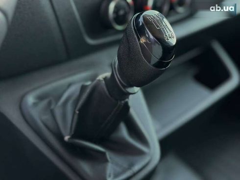 Renault Master 2019 - фото 15