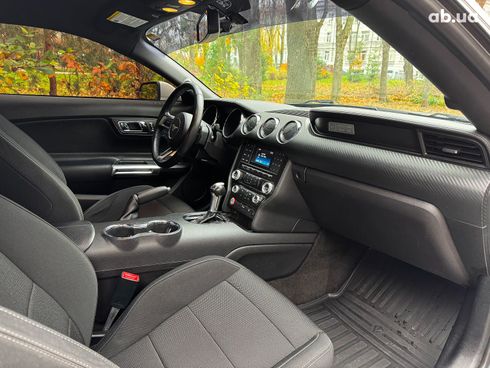 Ford Mustang 2017 серый - фото 27