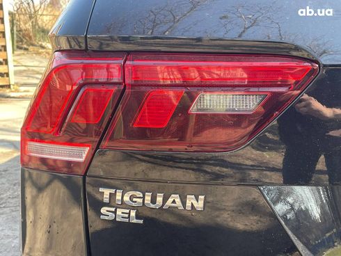 Volkswagen Tiguan 2017 черный - фото 6