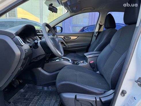 Nissan Qashqai 2017 белый - фото 21