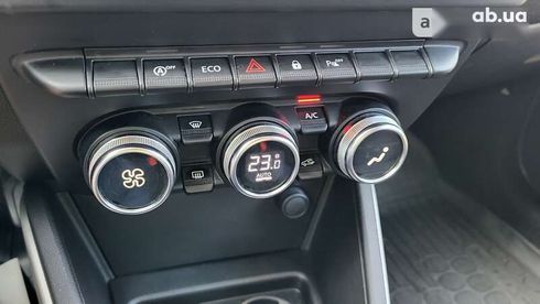 Renault Duster 2021 - фото 19