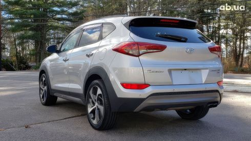 Hyundai Tucson 2016 серебристый - фото 6