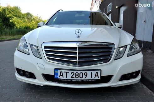 Mercedes-Benz E-Класс 2011 - фото 2