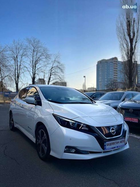 Nissan Leaf 2019 - фото 6