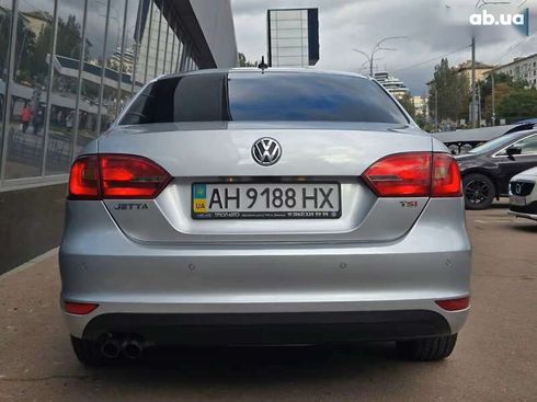Volkswagen Jetta 2012 - фото 6