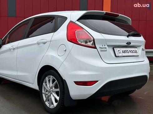 Ford Fiesta 2015 - фото 5