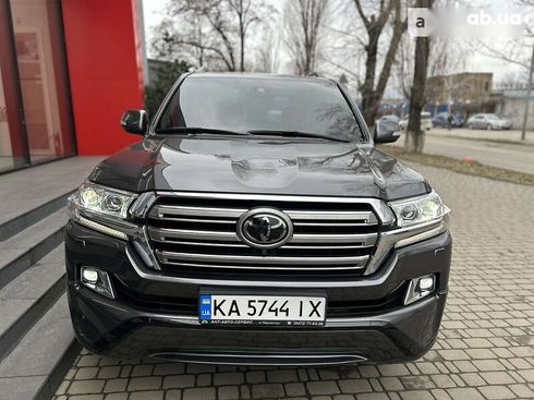 Toyota Land Cruiser 2016 - фото 10