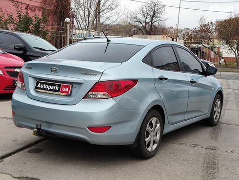 Hyundai Accent 2012 серый - фото 13