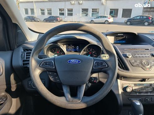 Ford Escape 2017 серый - фото 17