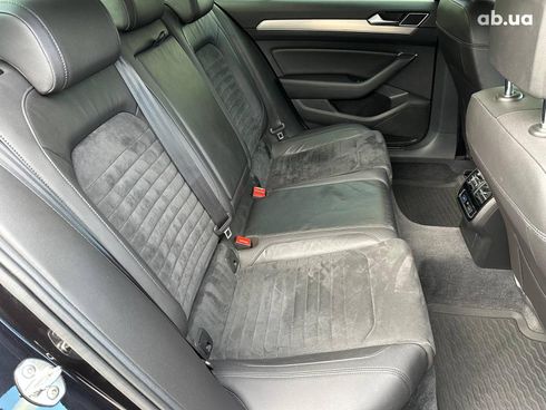 Volkswagen Passat 2017 черный - фото 60