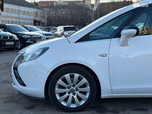 Opel Zafira 2016 белый - фото 7