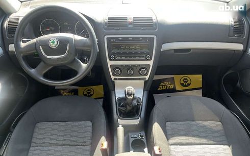 Skoda Octavia 2012 - фото 16