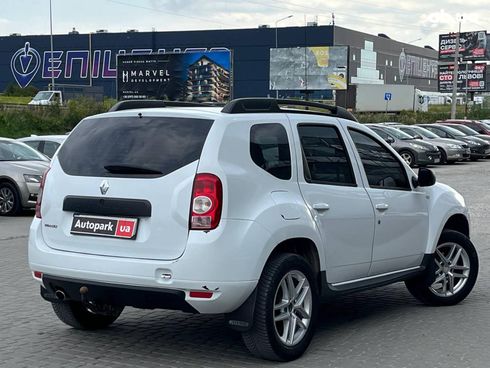 Renault Duster 2010 белый - фото 9