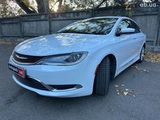 Продаж вживаних Chrysler 200 2014 року в Києві - купити на Автобазарі