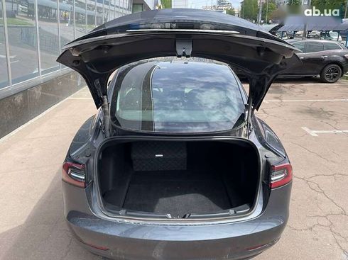 Tesla Model 3 2023 - фото 9