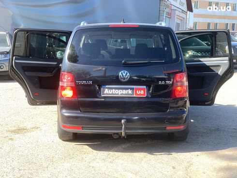 Volkswagen Touran 2009 черный - фото 15