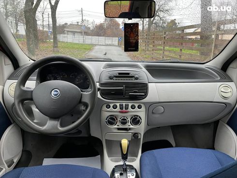 Fiat Punto 2004 красный - фото 35