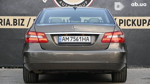Mercedes-Benz E 250 2011 - фото 25