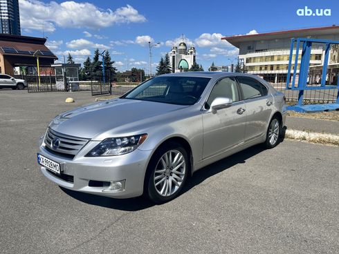 Lexus LS 2010 серебристый - фото 11