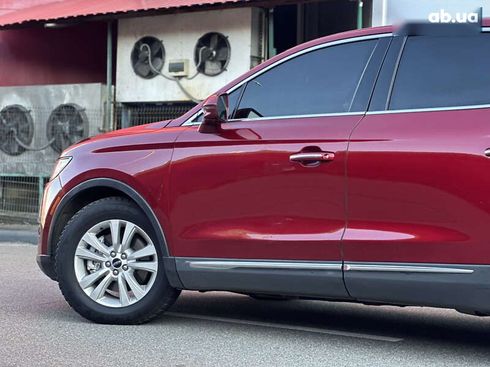 Lincoln MKX 2017 - фото 12