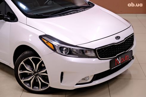 Kia Forte 2017 белый - фото 3