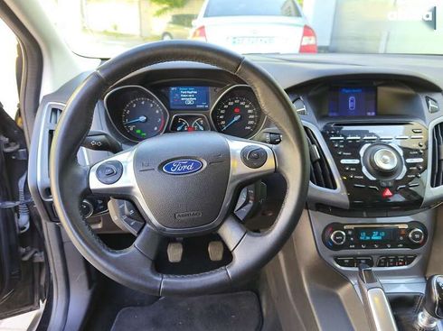 Ford Focus 2011 - фото 19