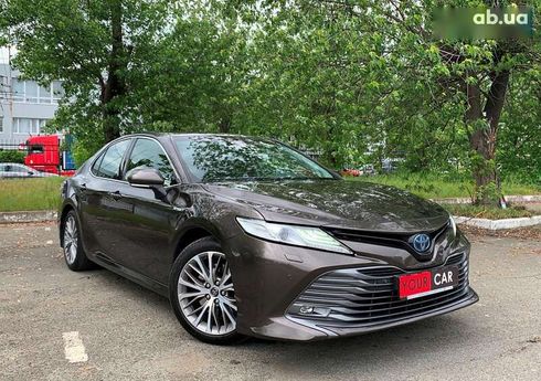 Toyota Camry 2019 - фото 17