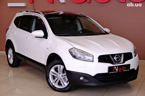Nissan Qashqai 2012 белый - фото 4