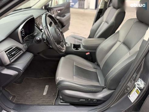 Subaru Outback 2021 - фото 18