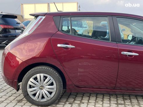 Nissan Leaf 2017 красный - фото 12